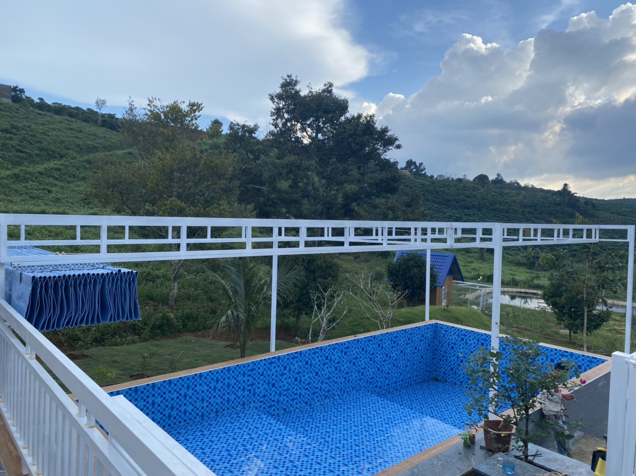 Mái xếp hồ bơi Thuận An - Bình Dương