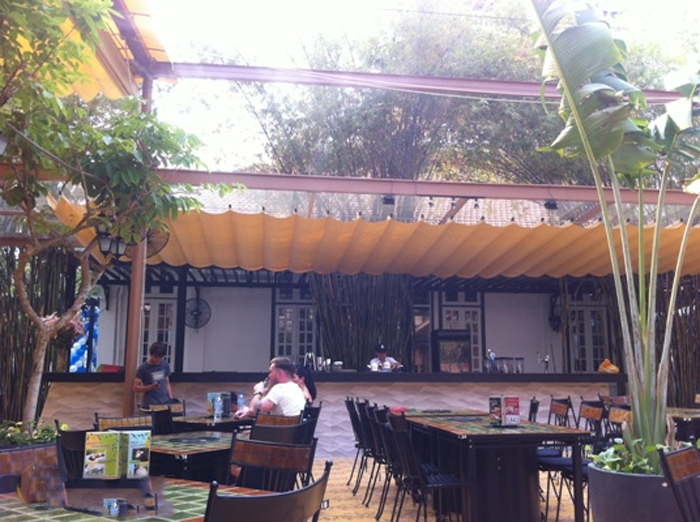 Mái Xếp Nhà Hàng Tân Uyên - Bình Dương