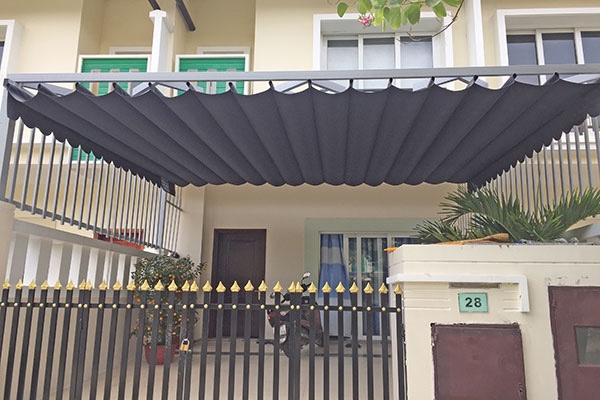 Mái xếp sân nhà Quận 6 - HCM