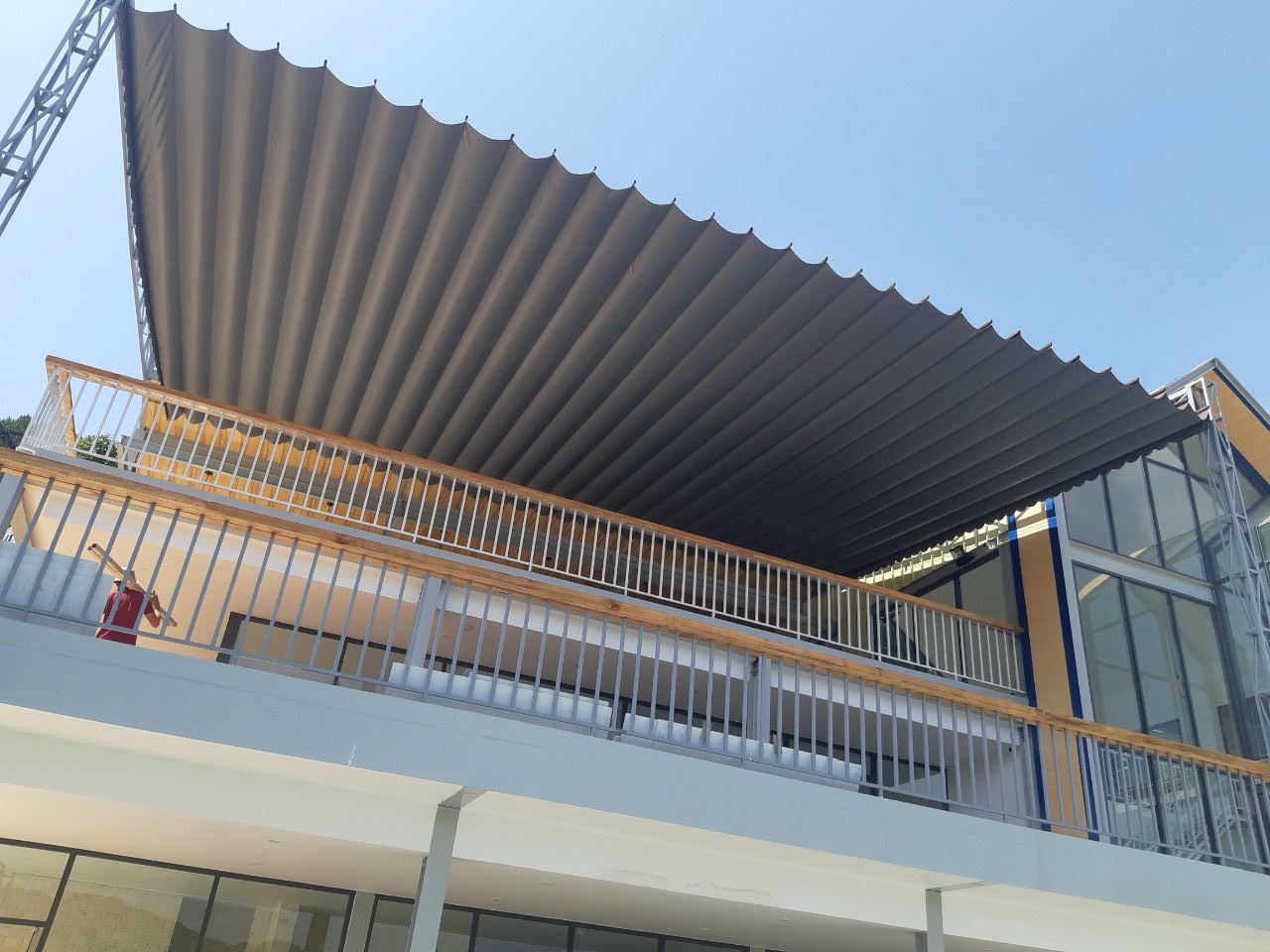 Mái xếp sân nhà Quận 8 - HCM - Ảnh 3