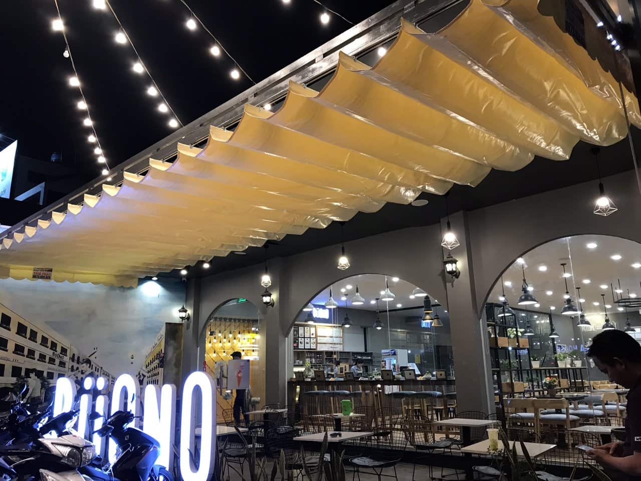 Mái Xếp Quán Cafe Dĩ An - Bình Dương