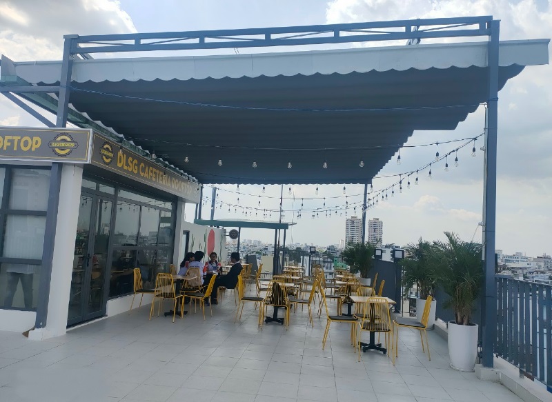 Alternative view of Mái Xếp Nhà Hàng Tân Phú - HCM