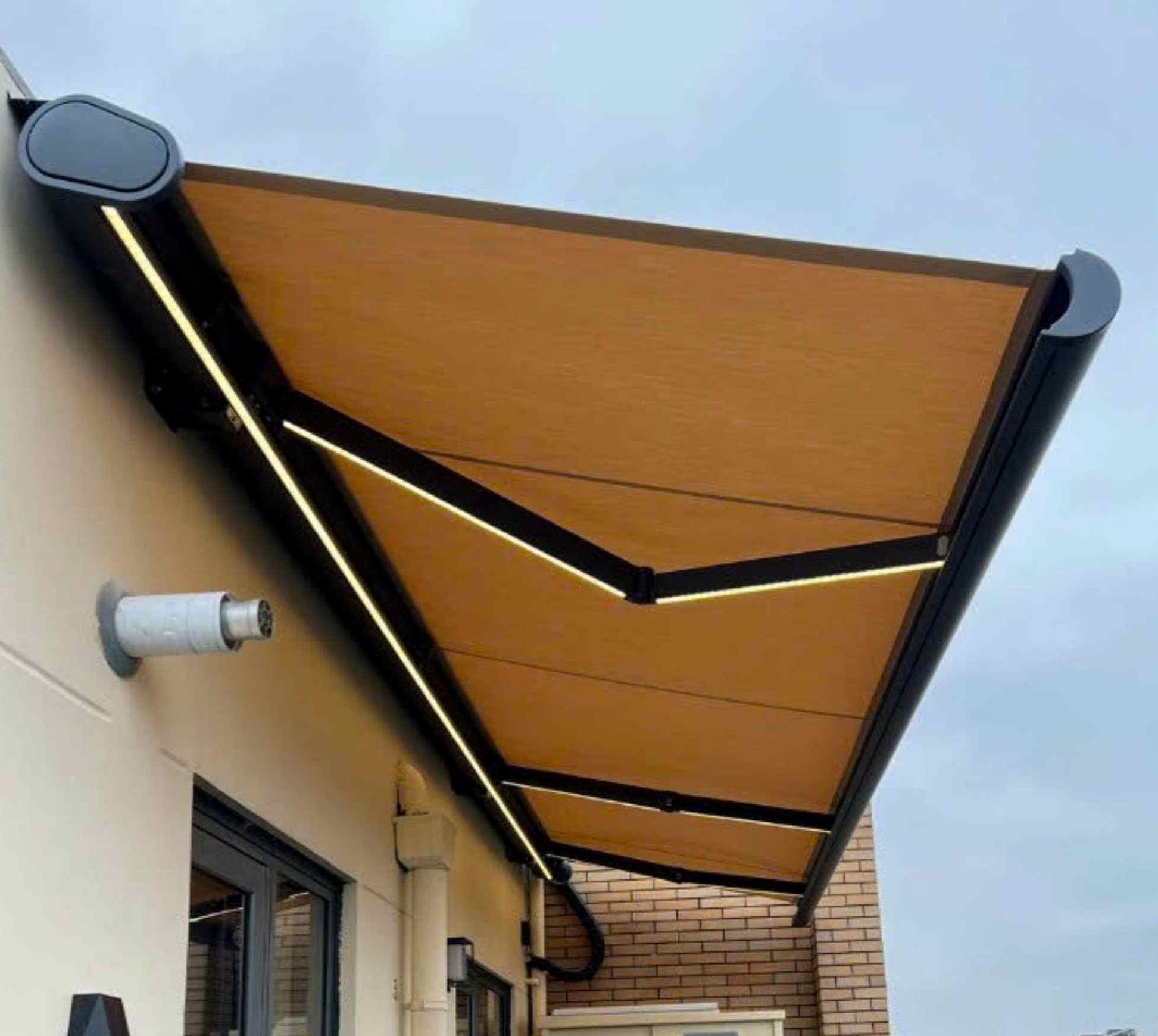 Mái hiên di động Tân Phú - HCM