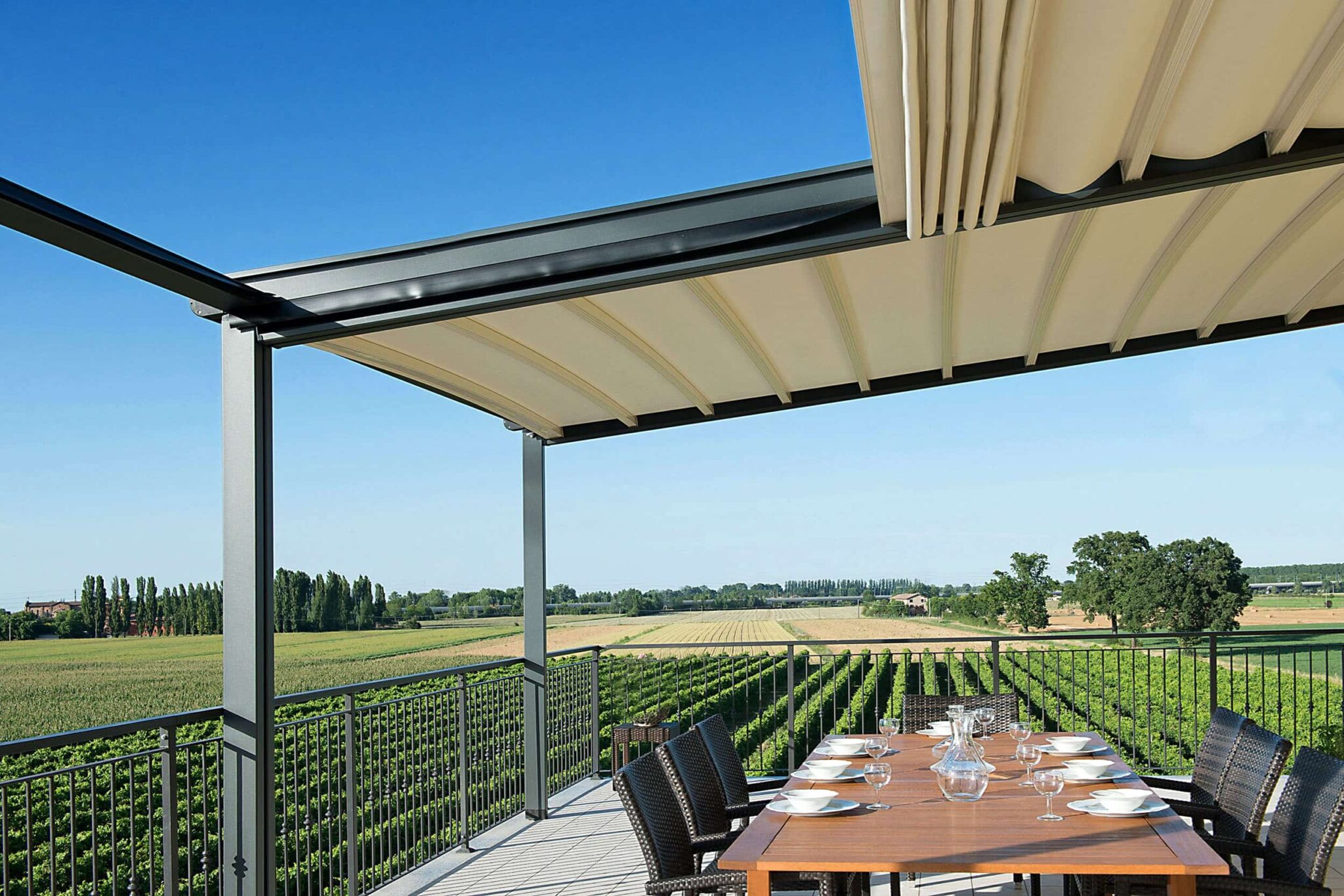 Mái Xếp Nhà Hàng Bình Dương